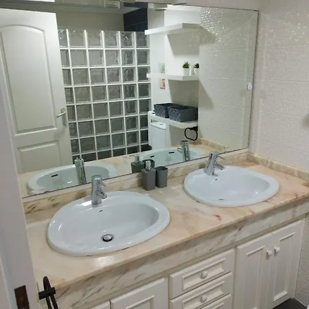 Puerta Ibiza דירה *